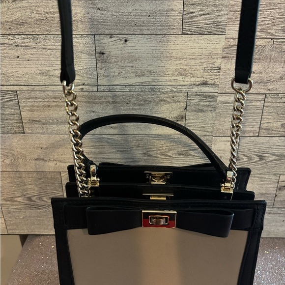 Kate Spade Mayfair Mini Tullie Bow Leather Crossbody Beige w/ Black Trim - Picture 11 of 11